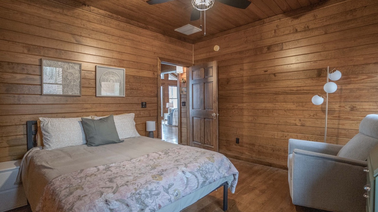 Photo of Bedroom in Eatonton