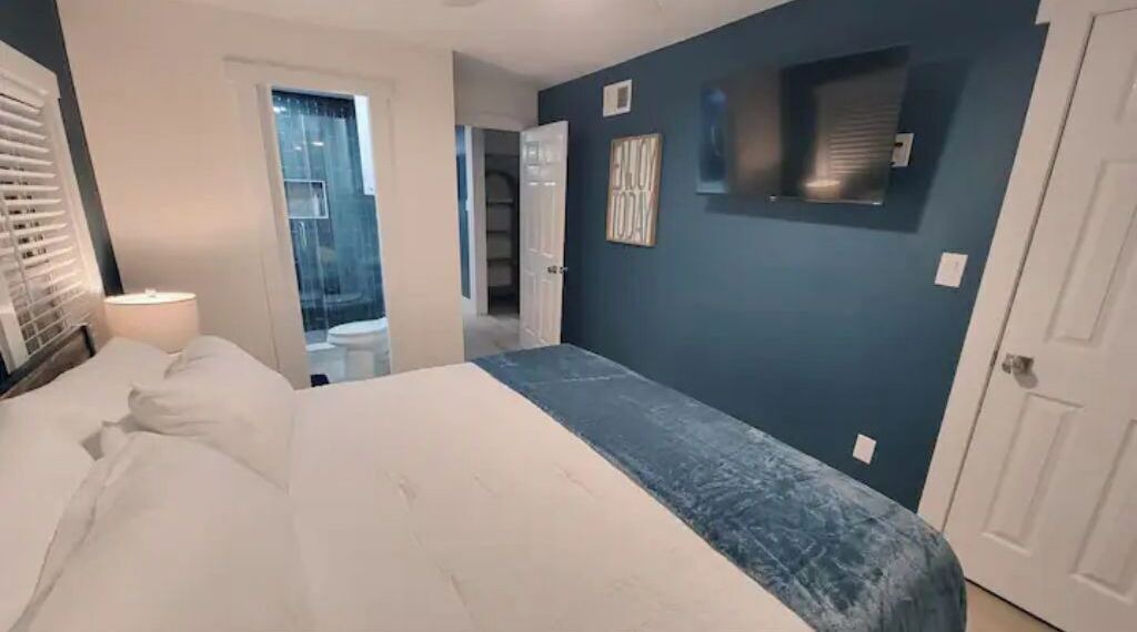 Photo of Bedroom in Pirates Beach West