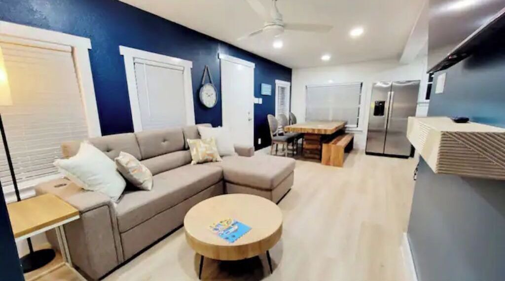 Photo of Livingroom in Pirates Beach West