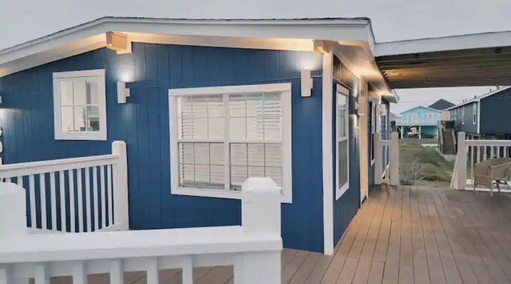 Photo of Outdoor in Pirates Beach West