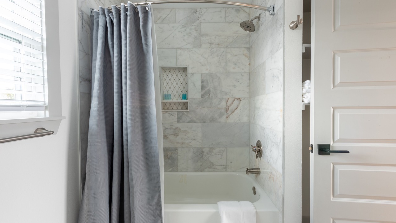 Photo of Bathroom in Irish Channel