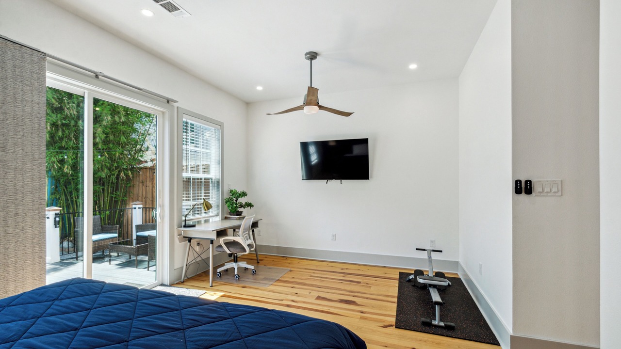 Photo of Bedroom in Irish Channel