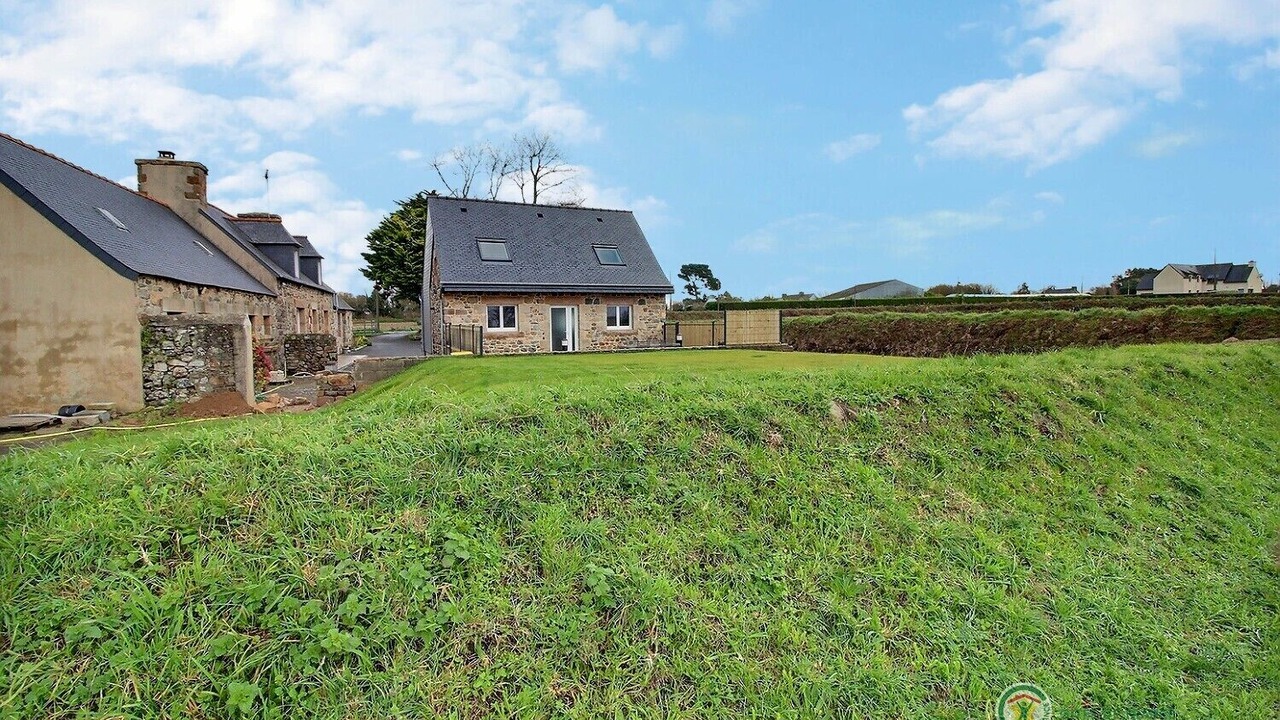 Photo of Outdoor in Plougrescant