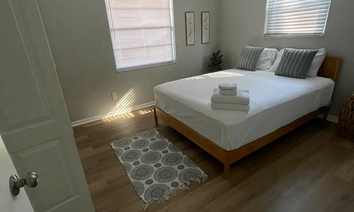 Photo of Bedroom in Haile Plantation