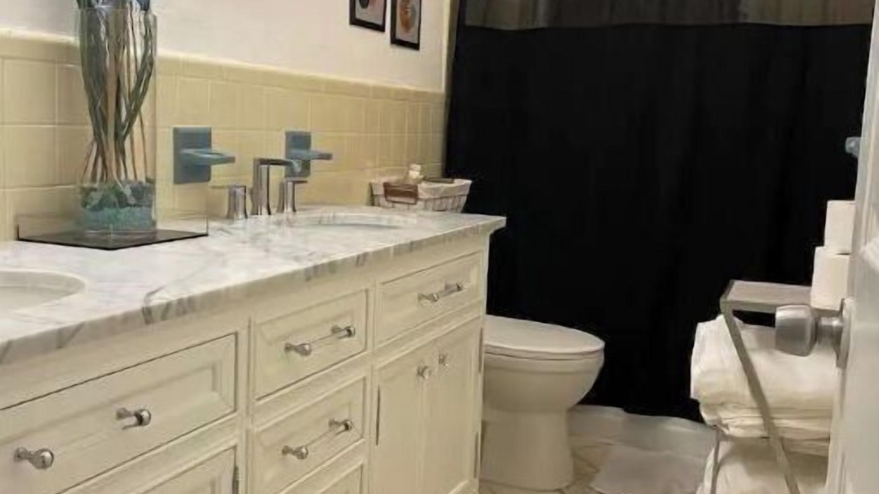 Photo of Bathroom in Ives Estates