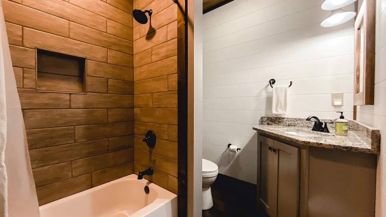 Photo of Bathroom in Morganton