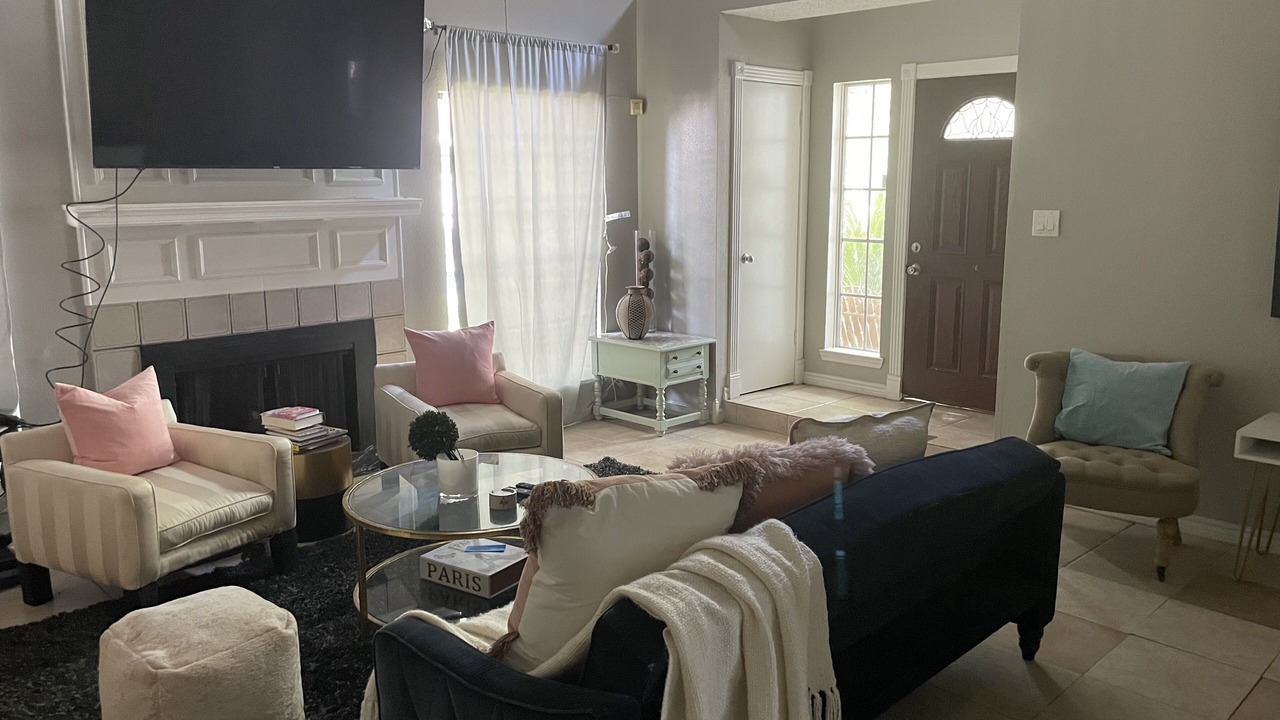 Photo of Livingroom in Atascocita