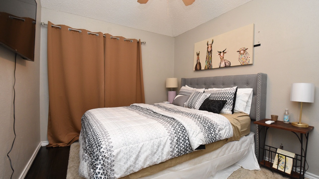 Photo of Bedroom in Atascocita