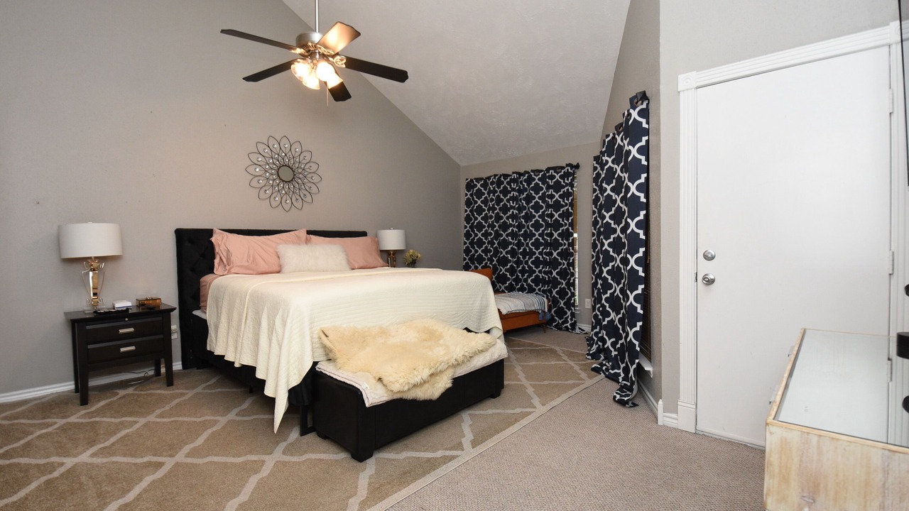 Photo of Bedroom in Atascocita