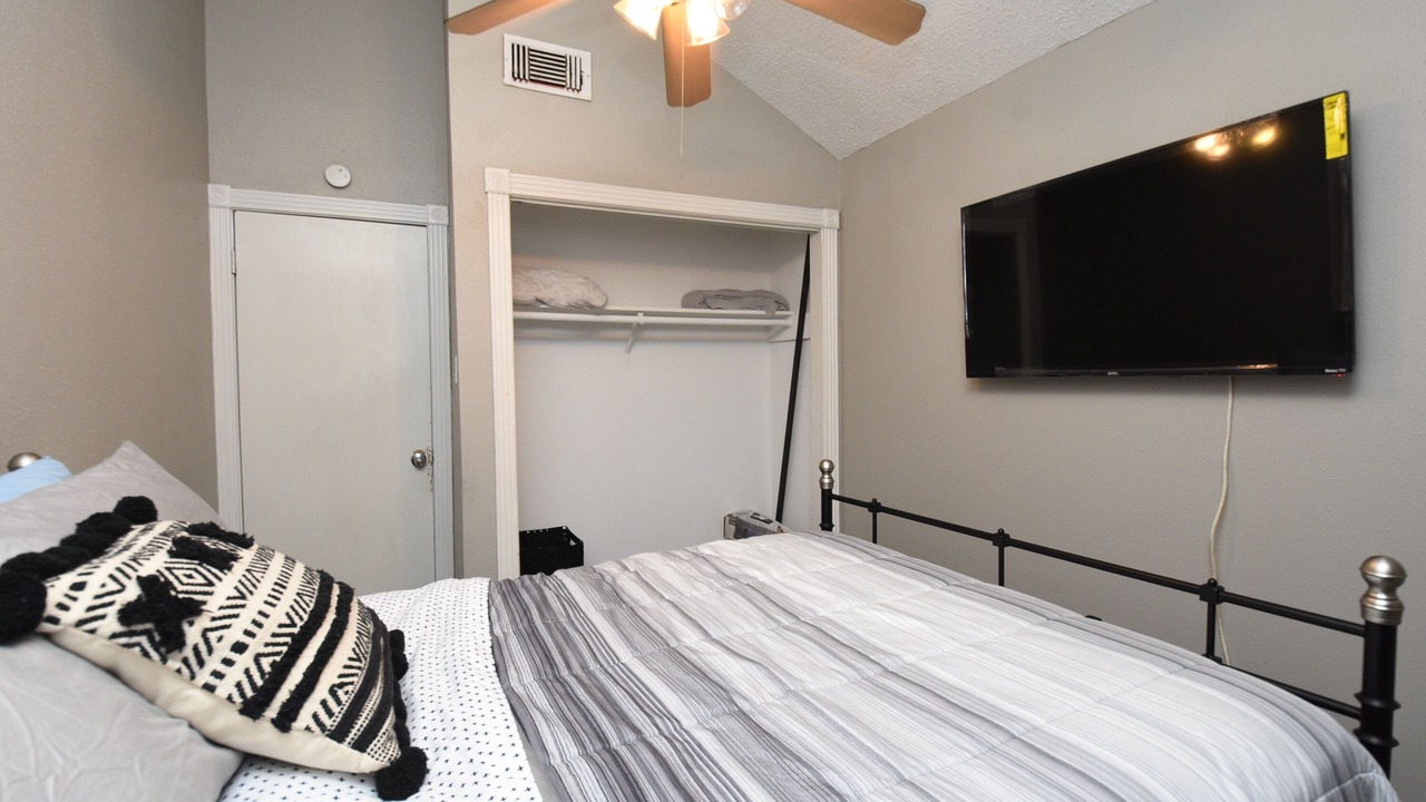 Photo of Bedroom in Atascocita