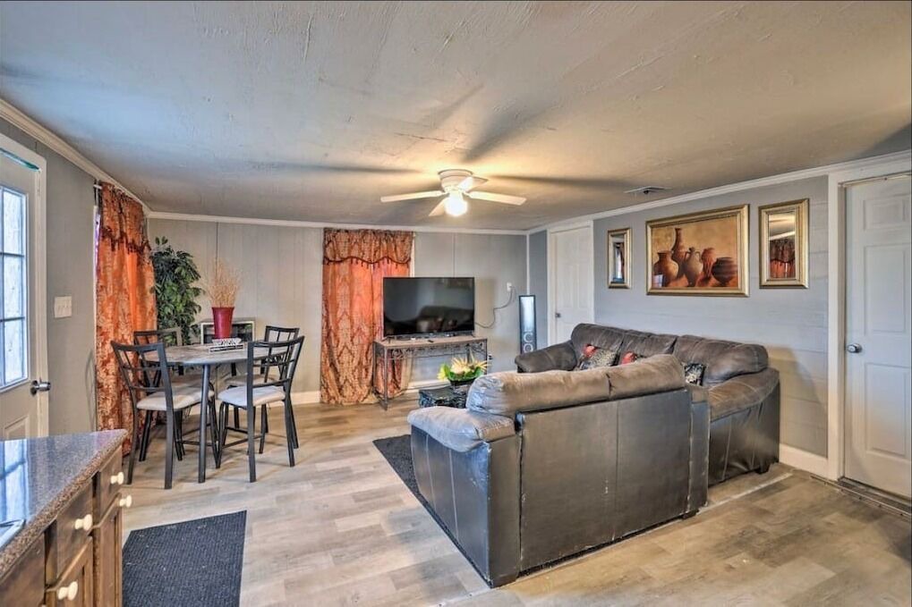 Photo of Livingroom in Broadmoor