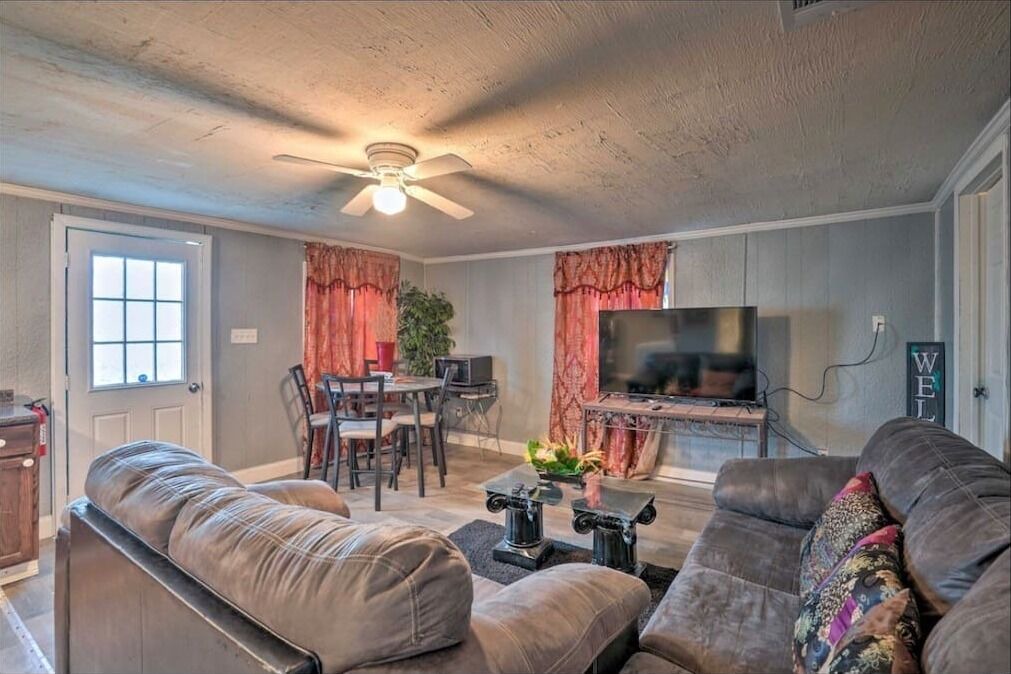 Photo of Livingroom in Broadmoor