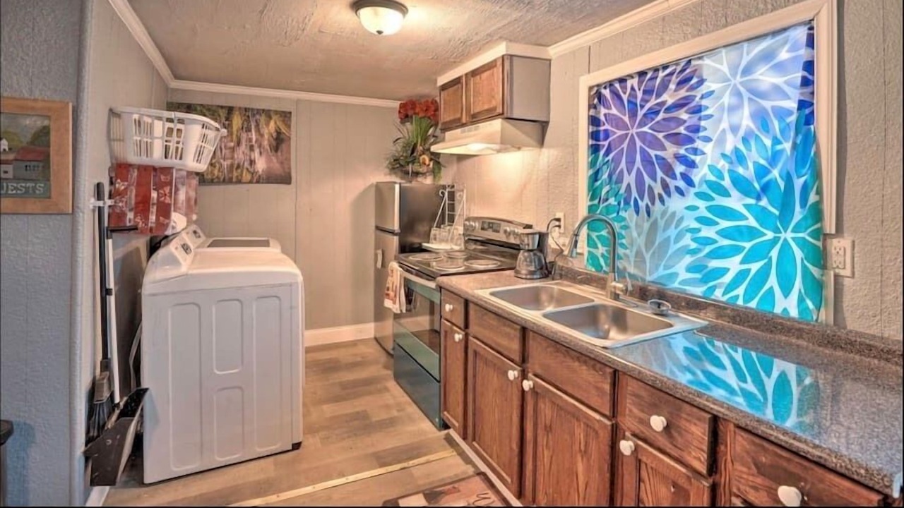 Photo of Kitchen in Broadmoor