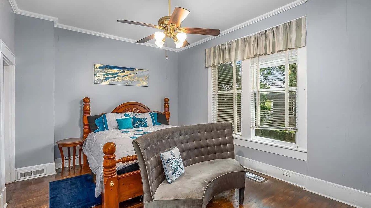 Photo of Bedroom in Broadmoor
