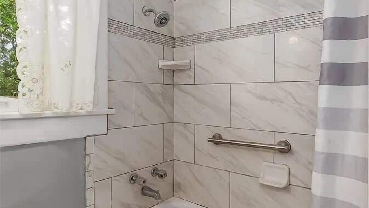 Photo of Bathroom in Broadmoor