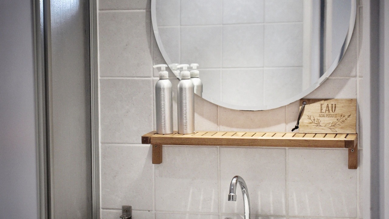 Photo of Bathroom in Pourcharesses