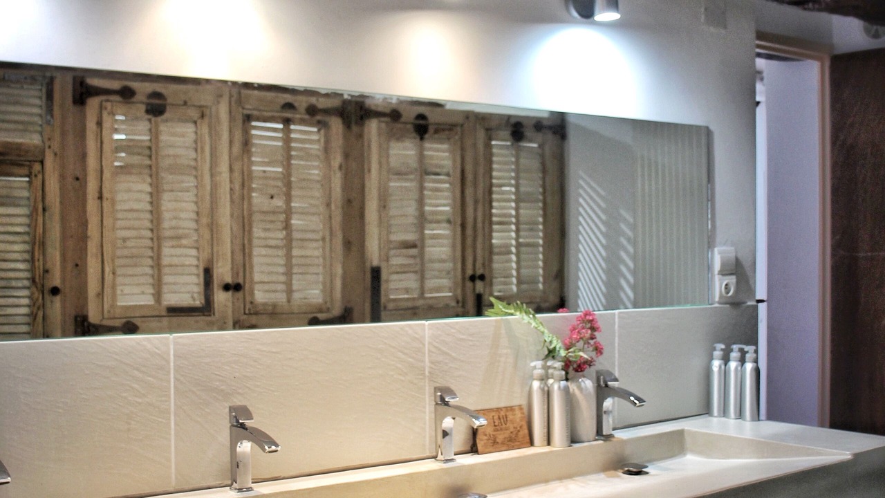 Photo of Bathroom in Pourcharesses