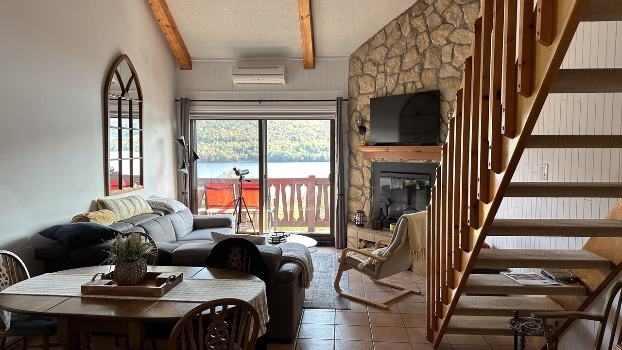 Photo of Livingroom in Mont-Tremblant