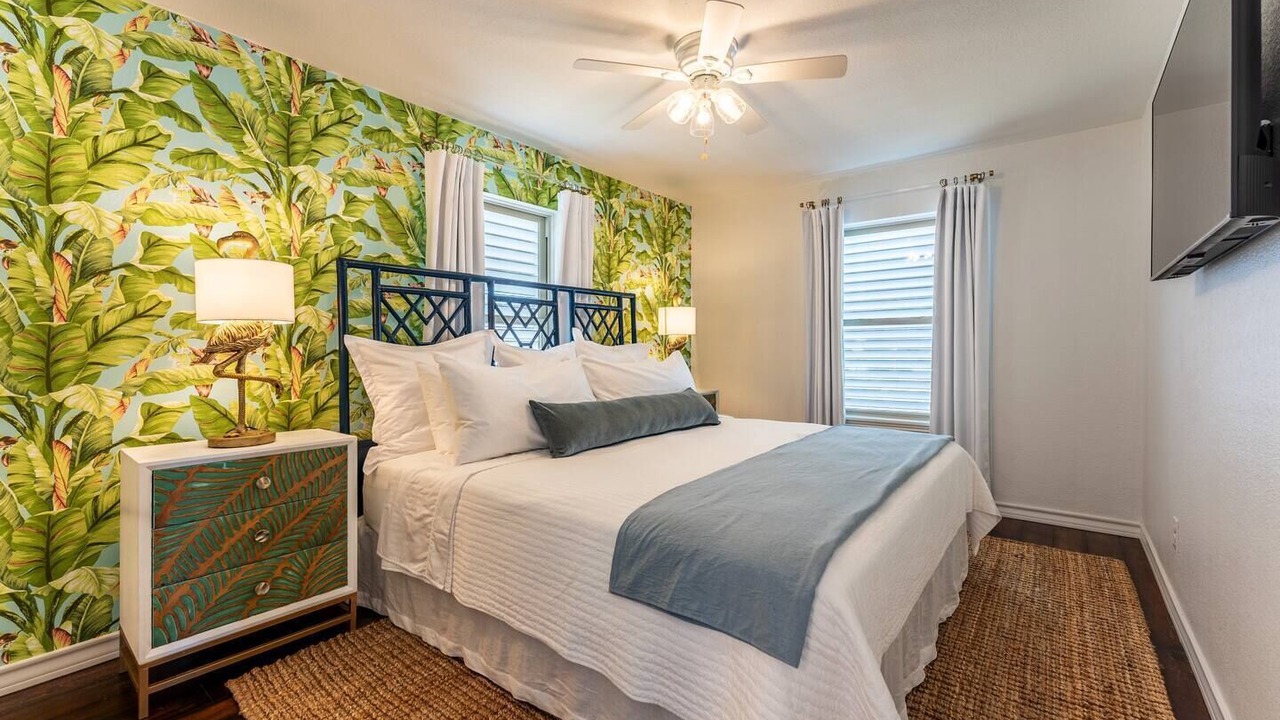 Photo of Bedroom in Galveston
