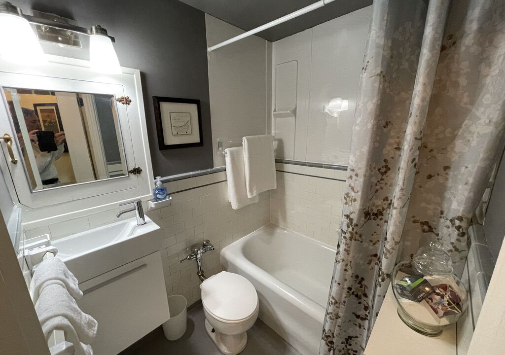 Photo of Bathroom in South Central