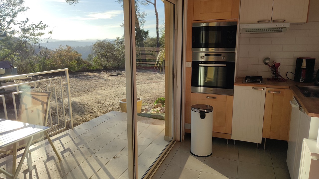 Photo of Kitchen in Entrecasteaux