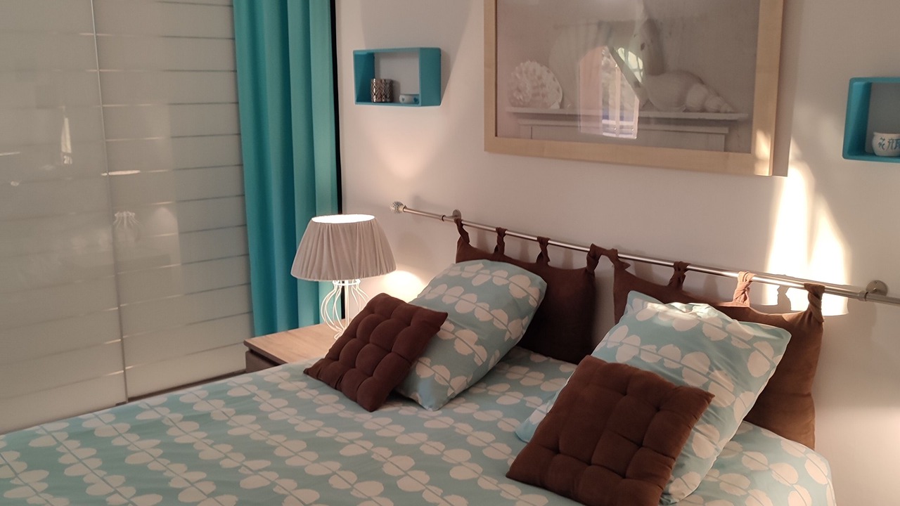 Photo of Bedroom in Entrecasteaux