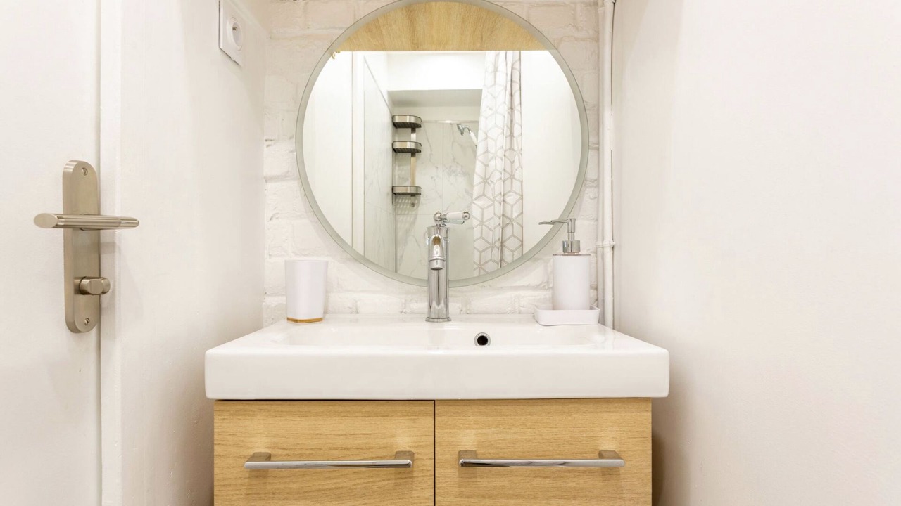 Photo of Bathroom in Val-de-Grace