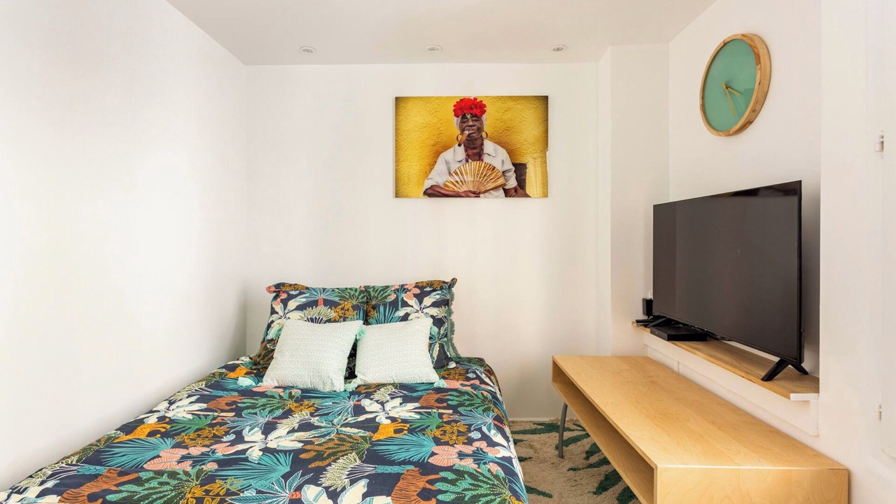 Photo of Bedroom in Val-de-Grace