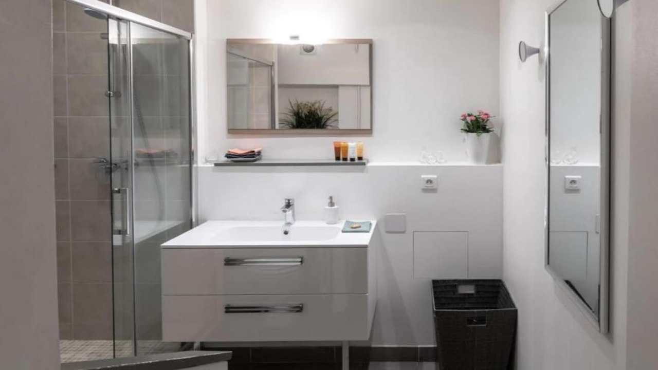 Photo of Bathroom in Quartier de la Monnaie