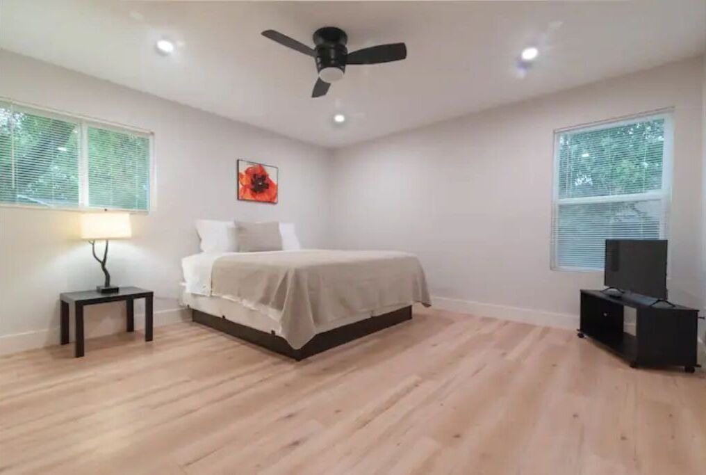 Photo of Bedroom in North Austin Civic Association