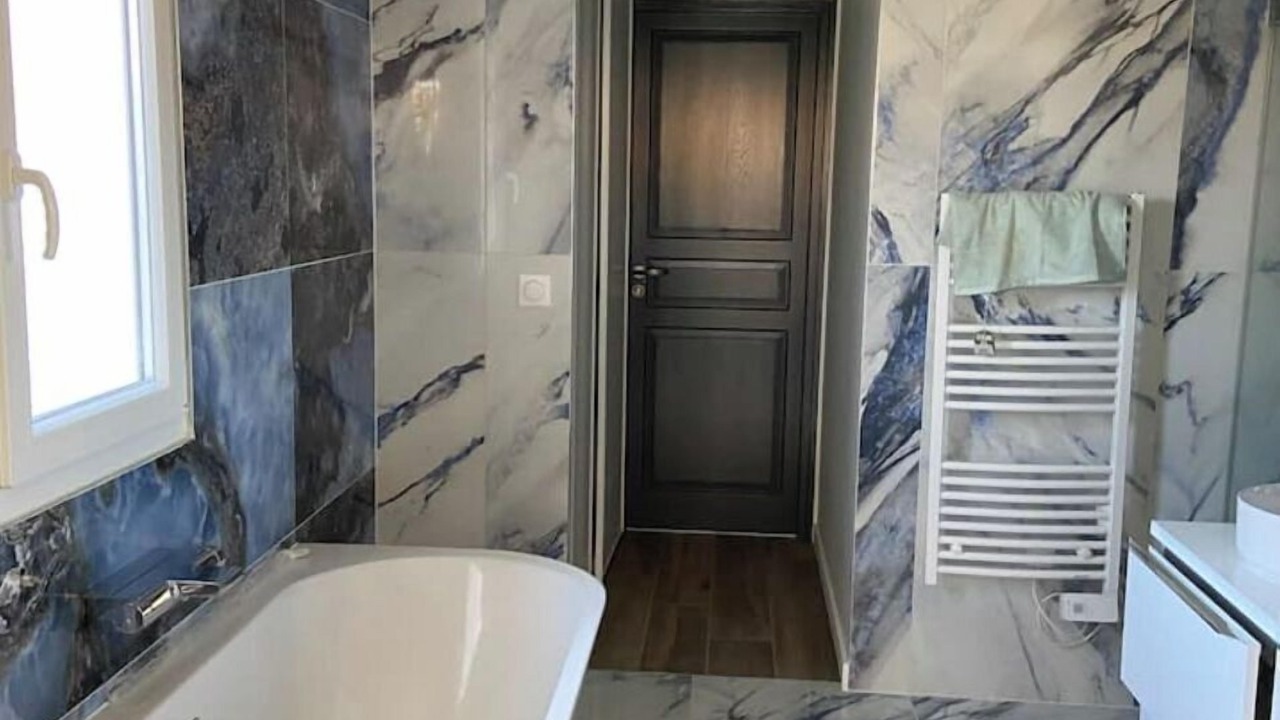 Photo of Bathroom in Cheray