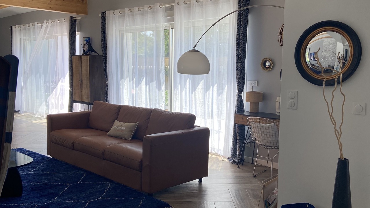 Photo of Livingroom in Cheray