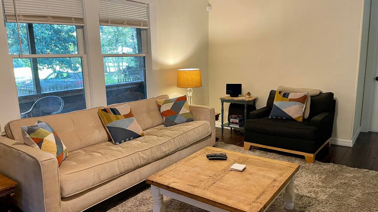 Photo of Livingroom in Micanopy