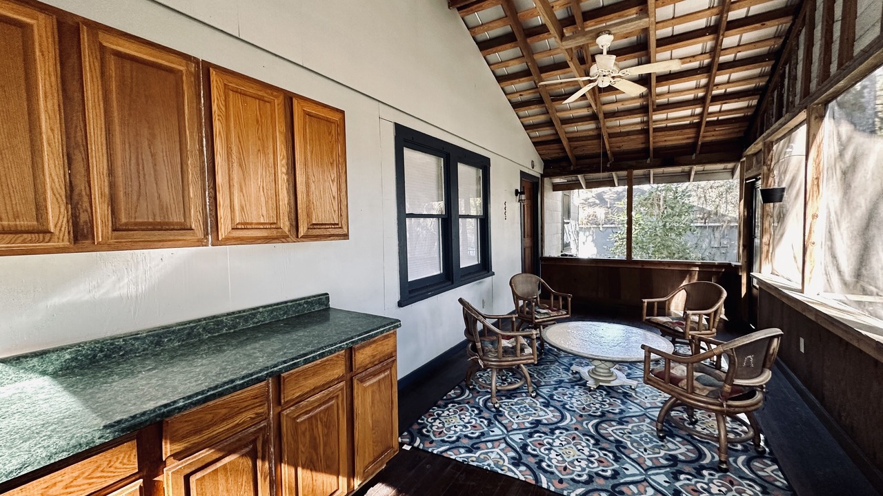 Photo of Others in Micanopy