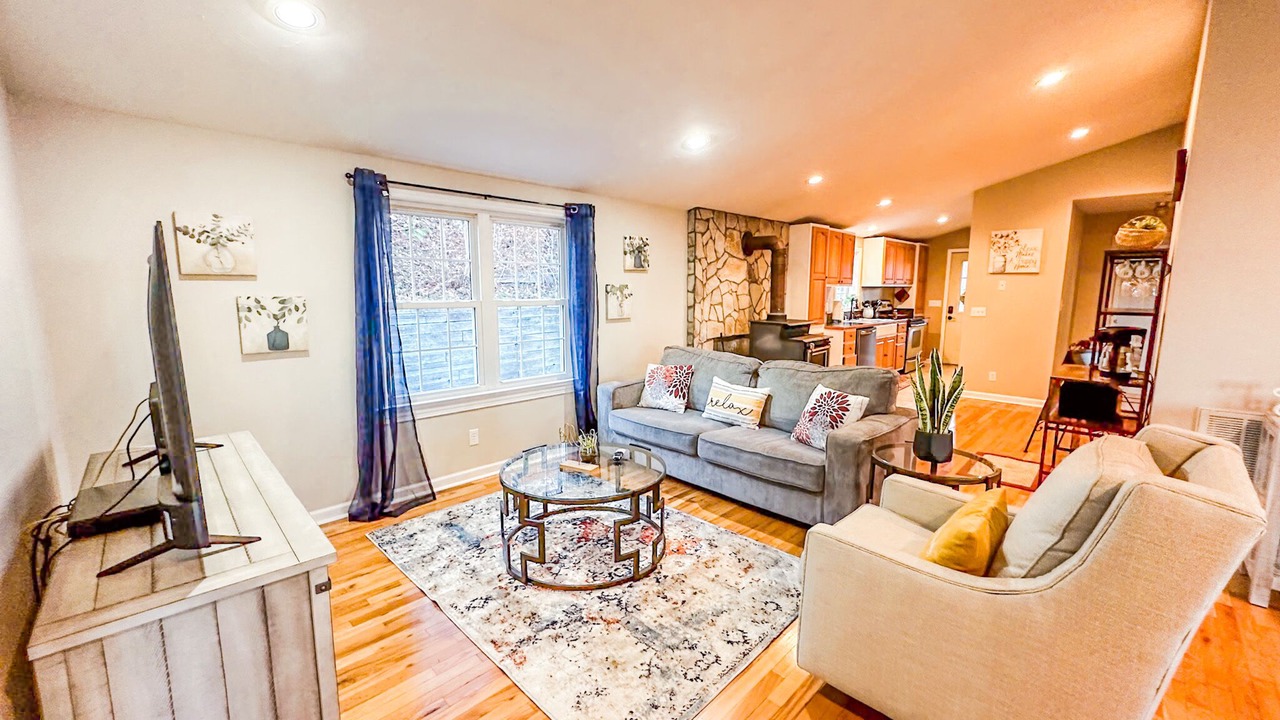 Photo of Livingroom in Fancy Gap