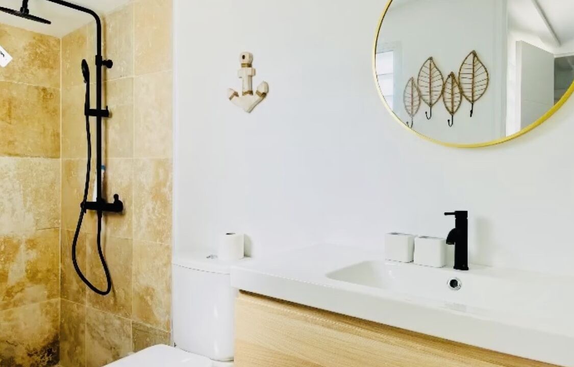 Photo of Bathroom in Nettle Bay