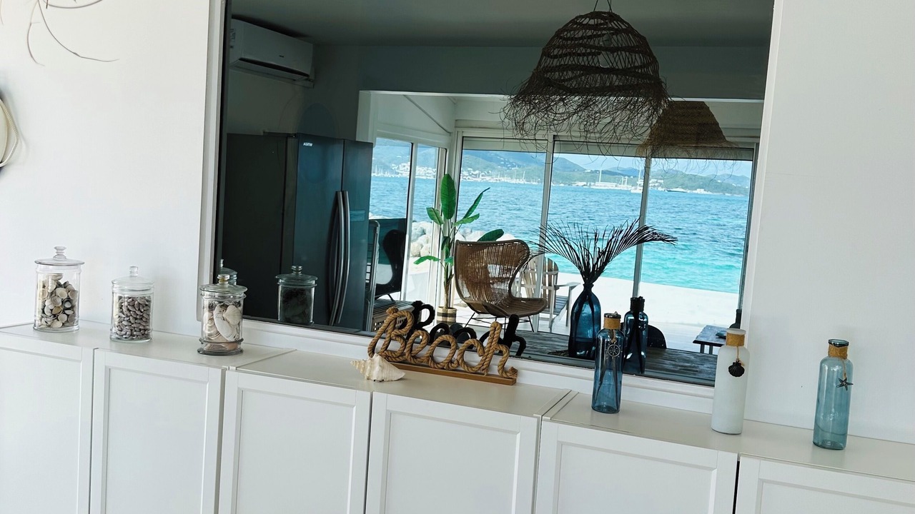 Photo of Others in Nettle Bay