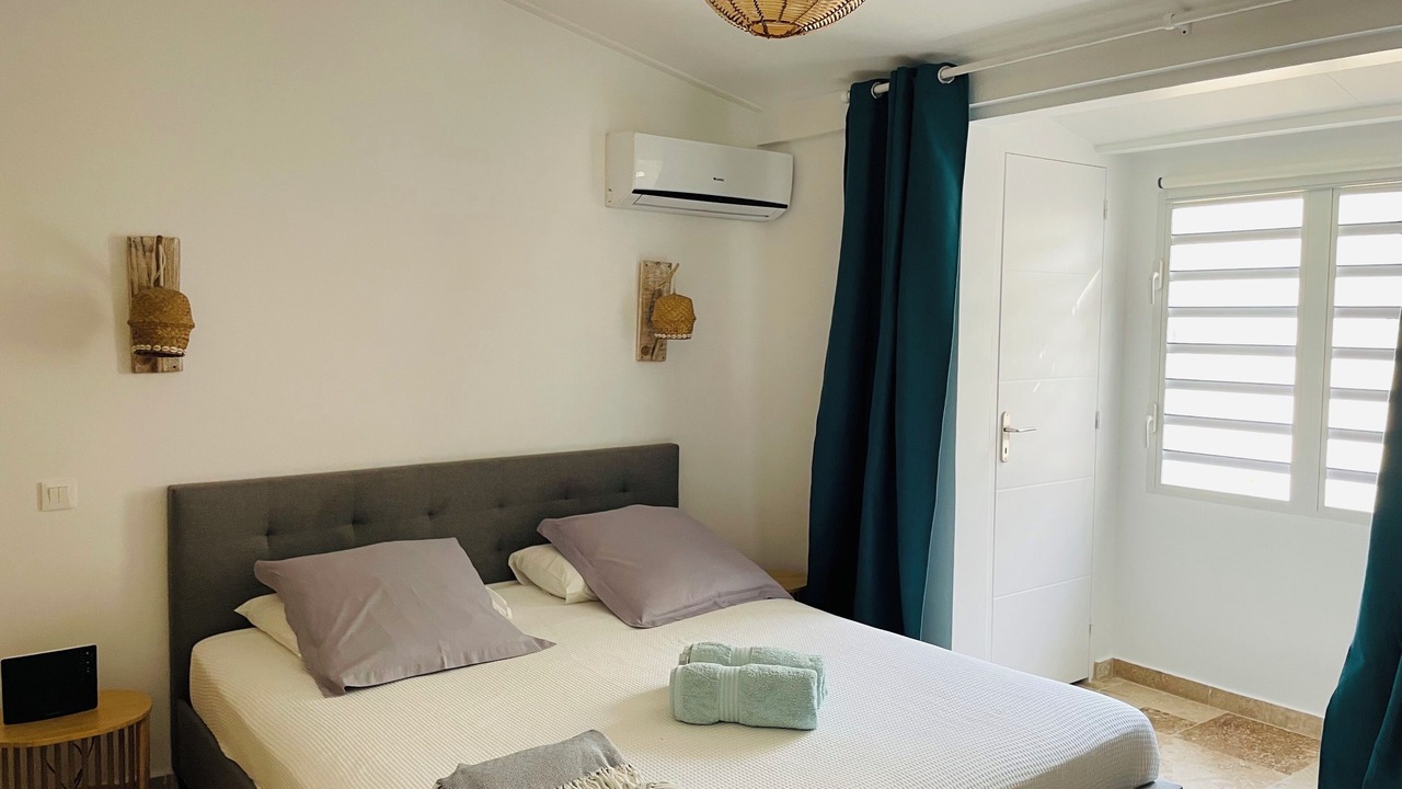 Photo of Bedroom in Nettle Bay