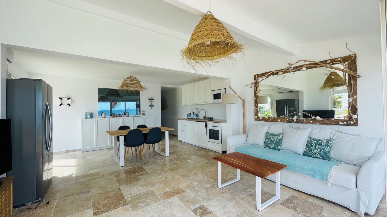 Photo of Livingroom in Nettle Bay