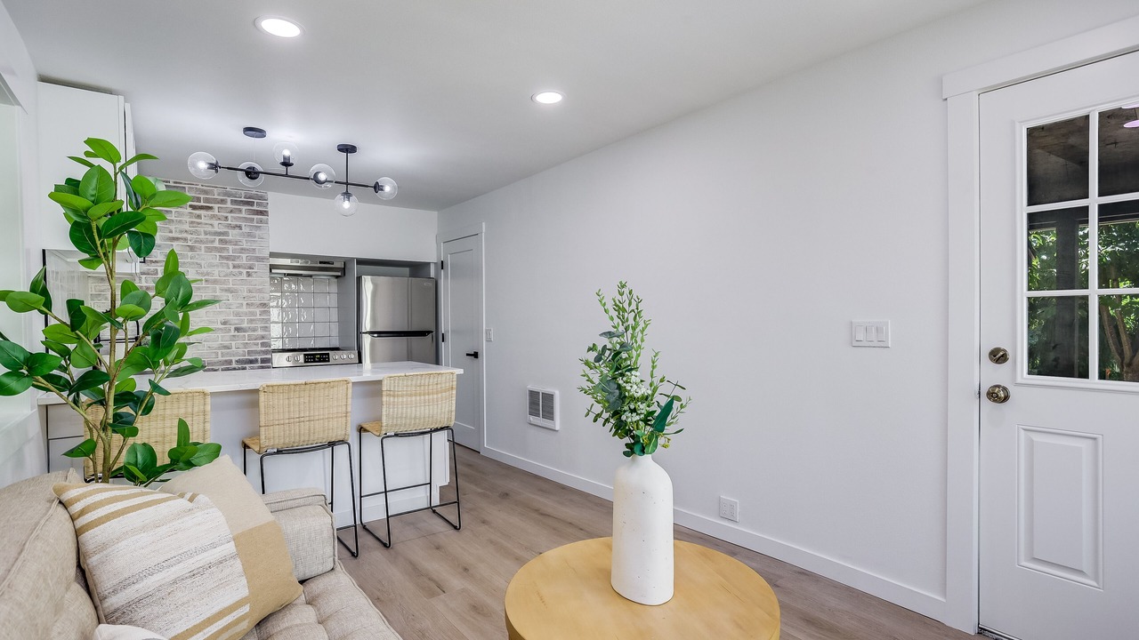 Photo of Livingroom in Alki