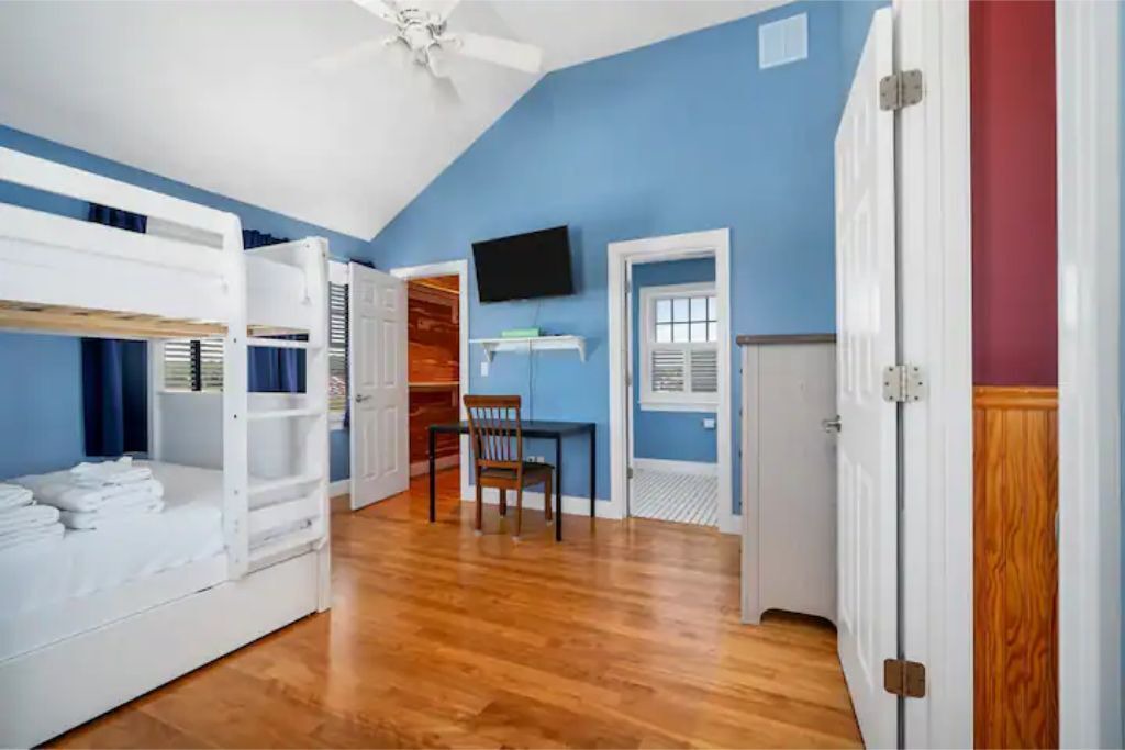 Photo of Bedroom in Westbrook Center