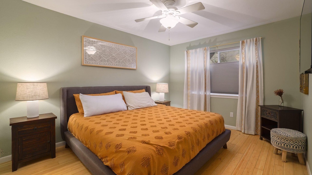 Photo of Bedroom in Barton Hills