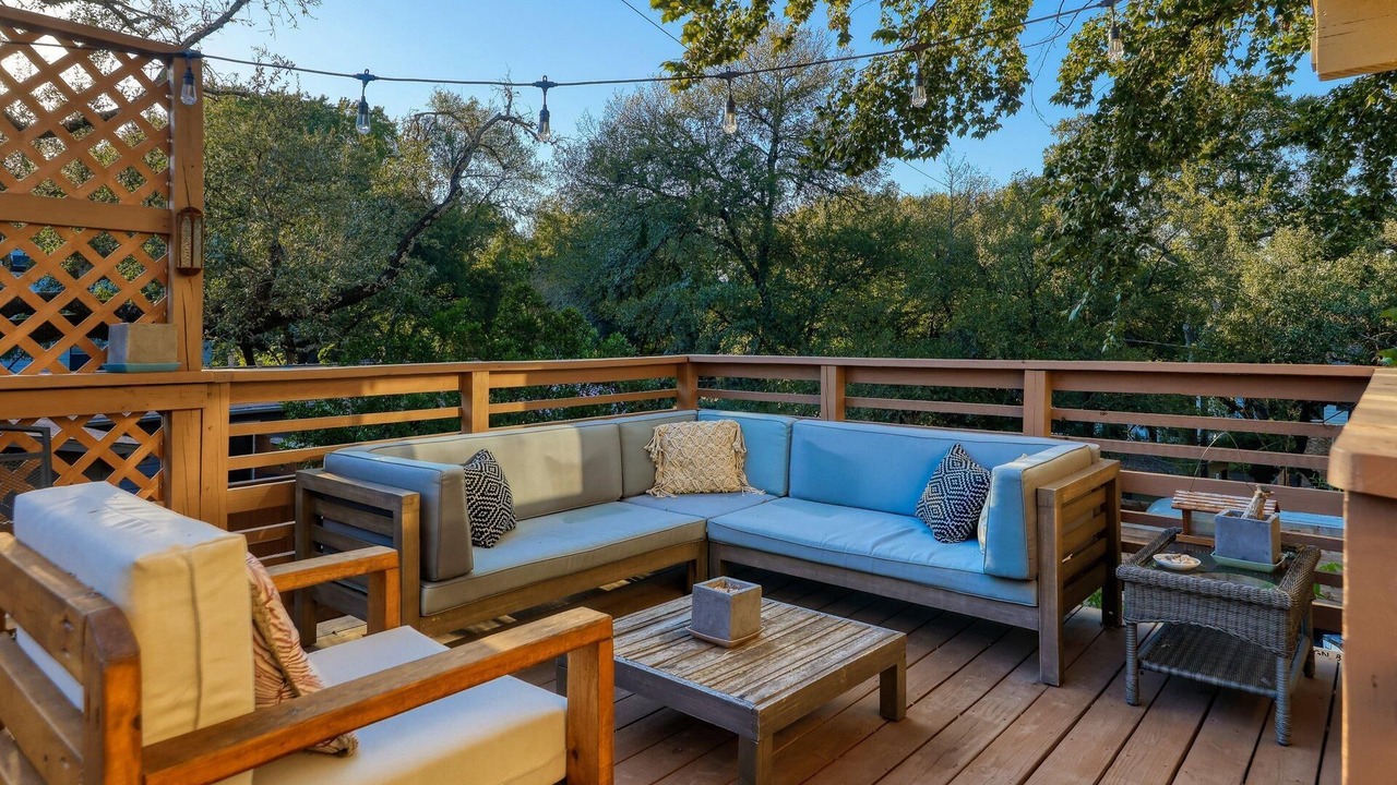 Photo of Outdoor in Barton Hills