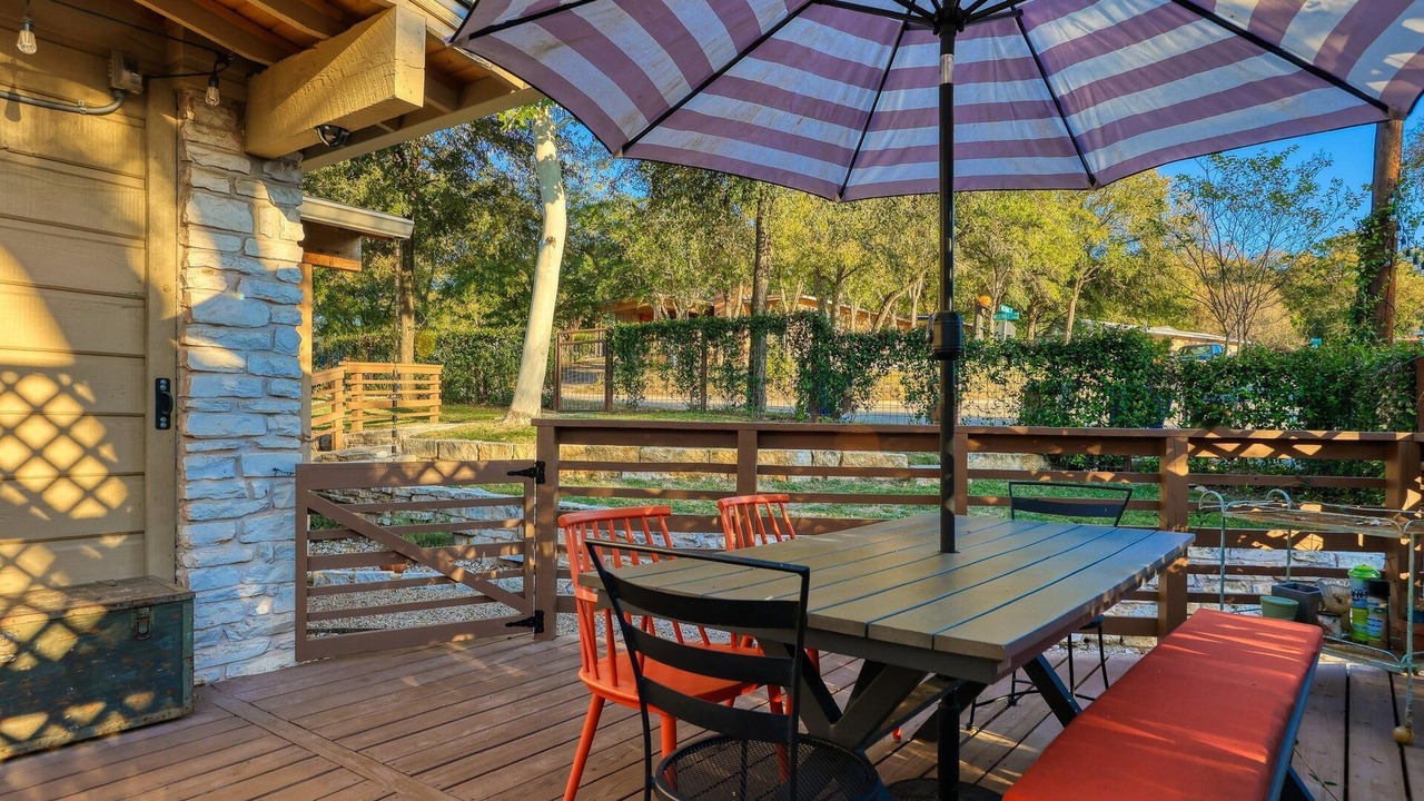 Photo of Outdoor in Barton Hills