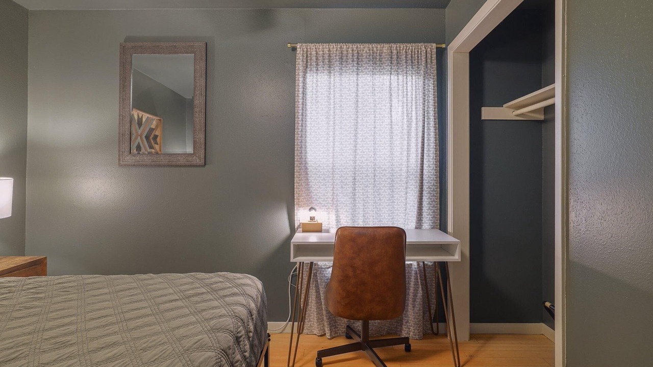 Photo of Bedroom in Barton Hills