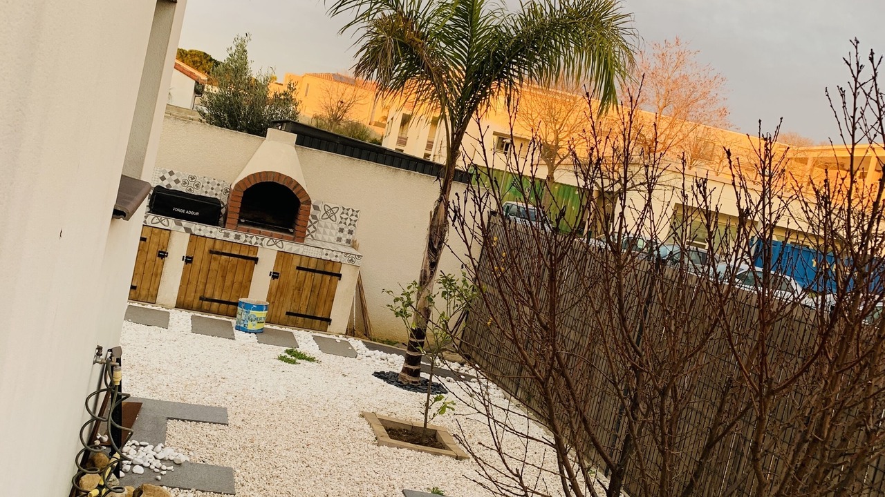 Photo of Patio Balcony in Latour-Bas-Elne