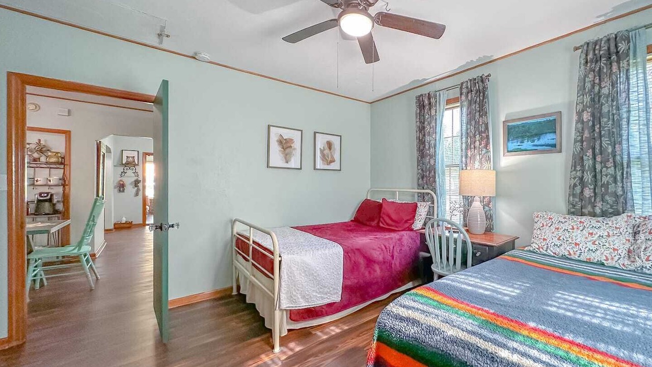 Photo of Others in Tallahassee