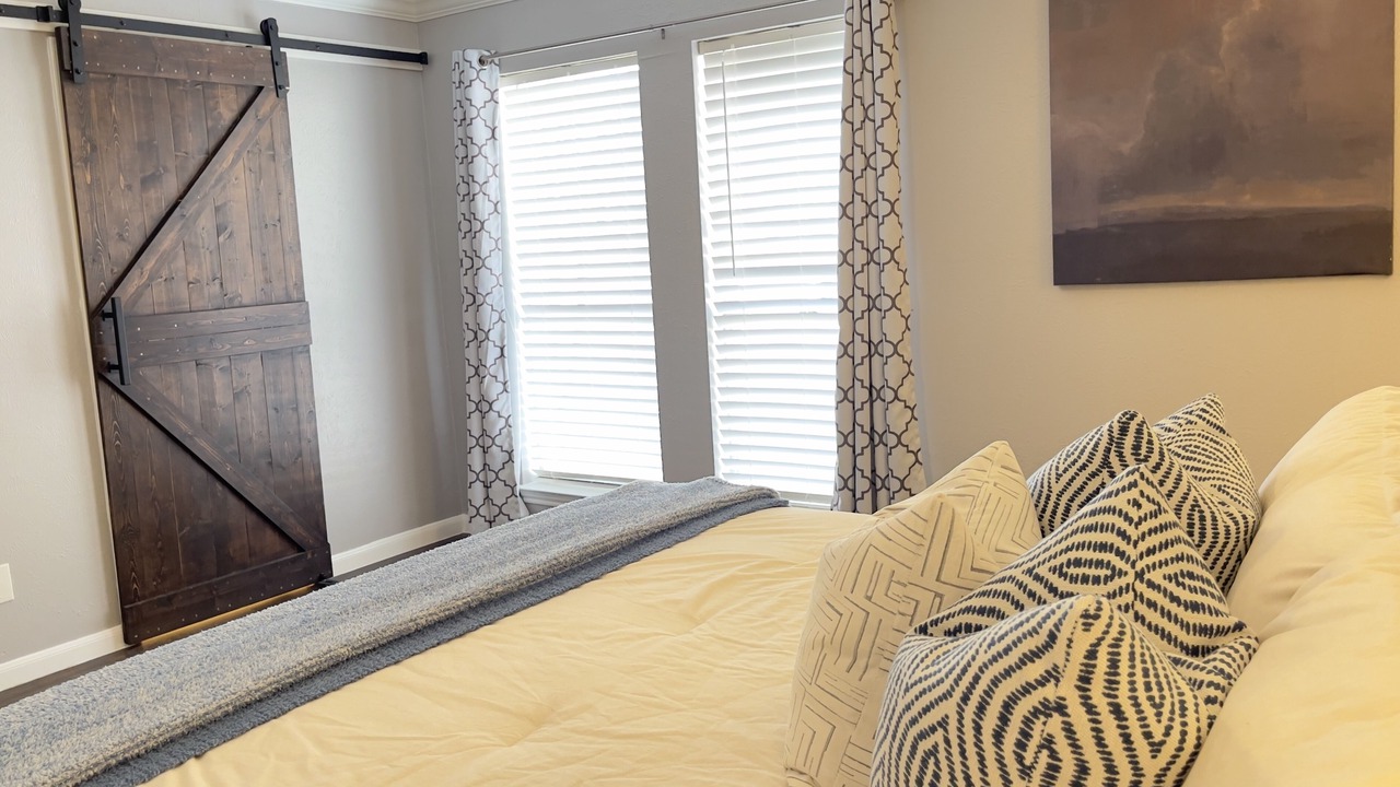 Photo of Bedroom in Northeast Carrollton