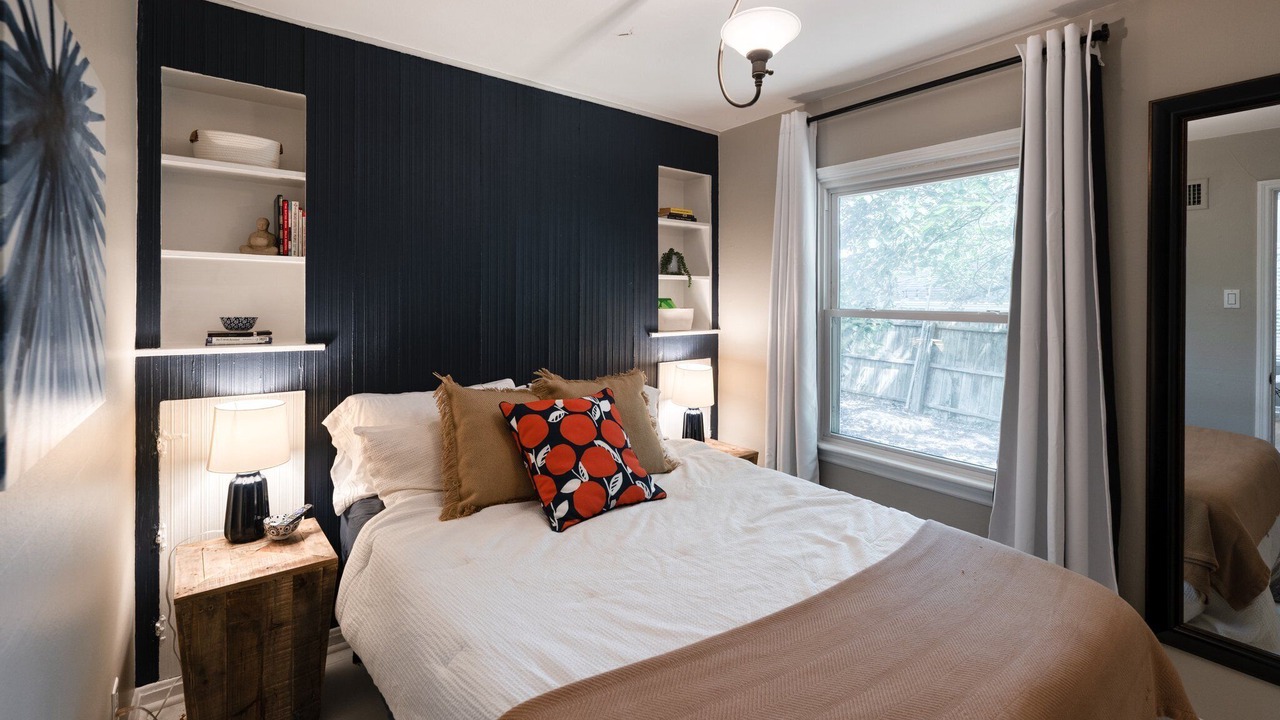 Photo of Bedroom in Webster Groves