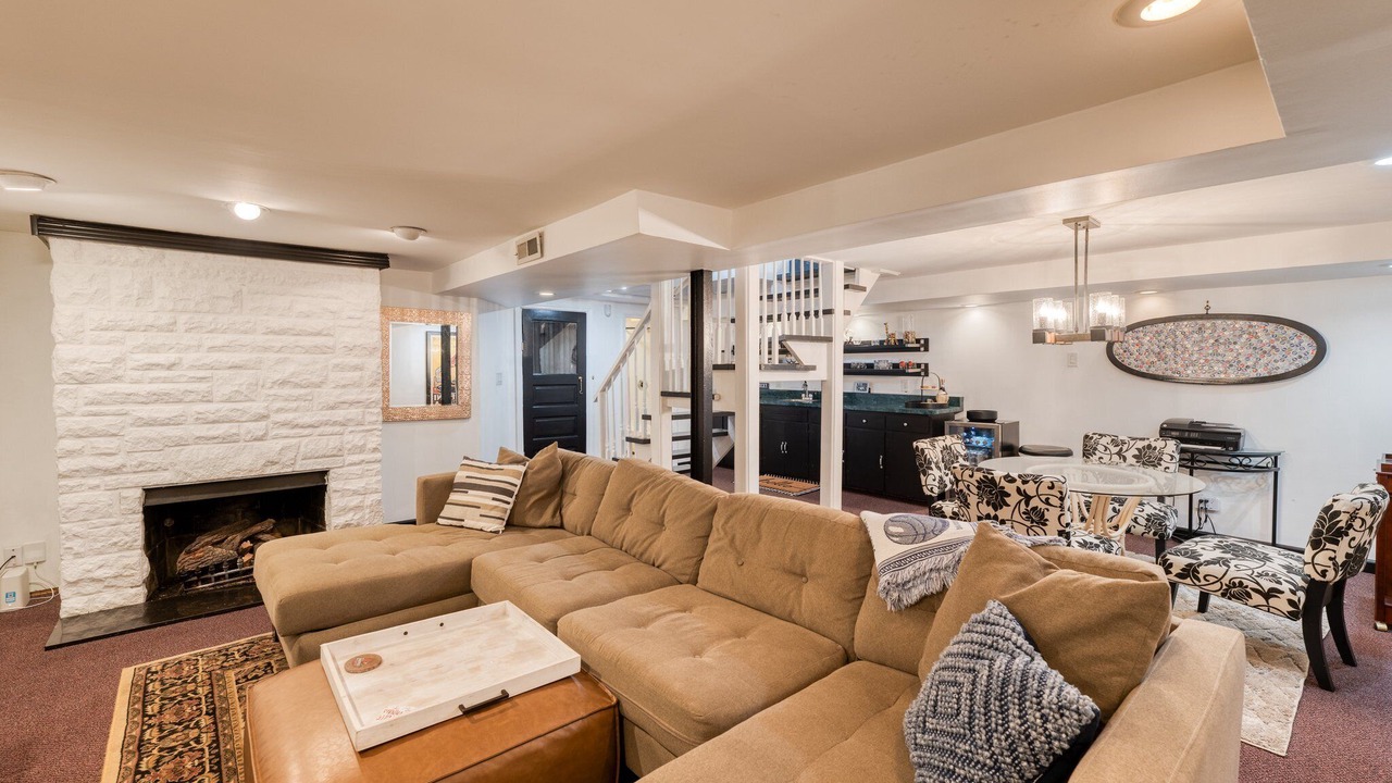 Photo of Livingroom in Webster Groves